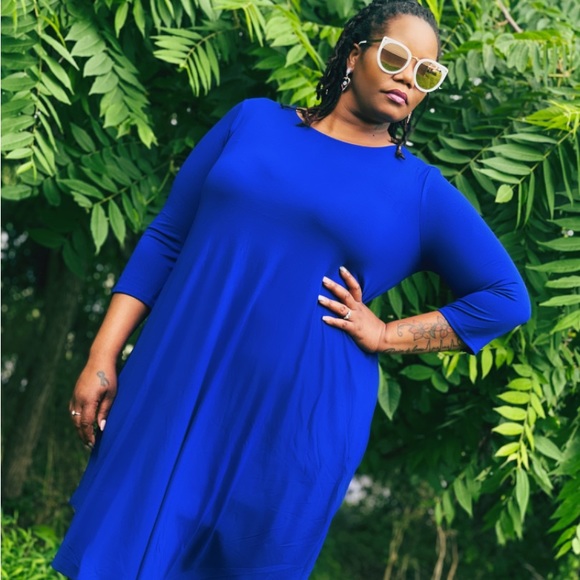 Dresses - Picture 5 of 6